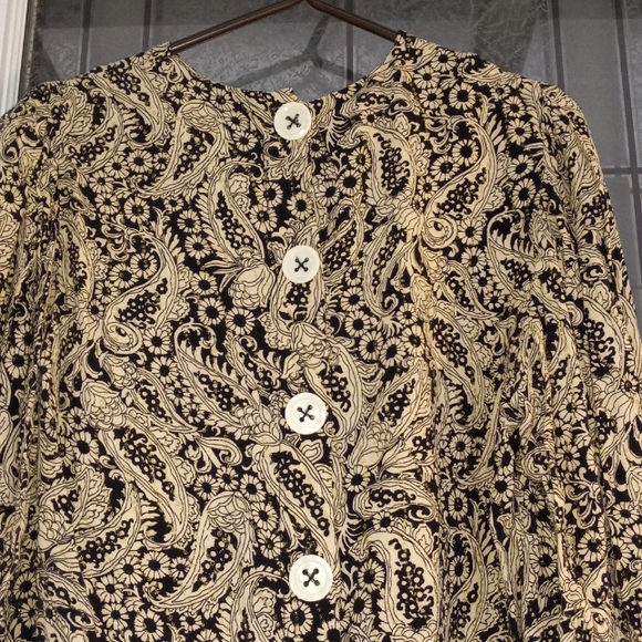 Zara Turkey Stunning Exotic Long Puffy Sleeve + Cuffs Floral Button Blouse M? - Picture 3 of 10